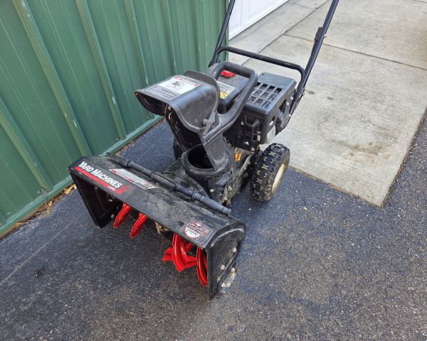 auction image